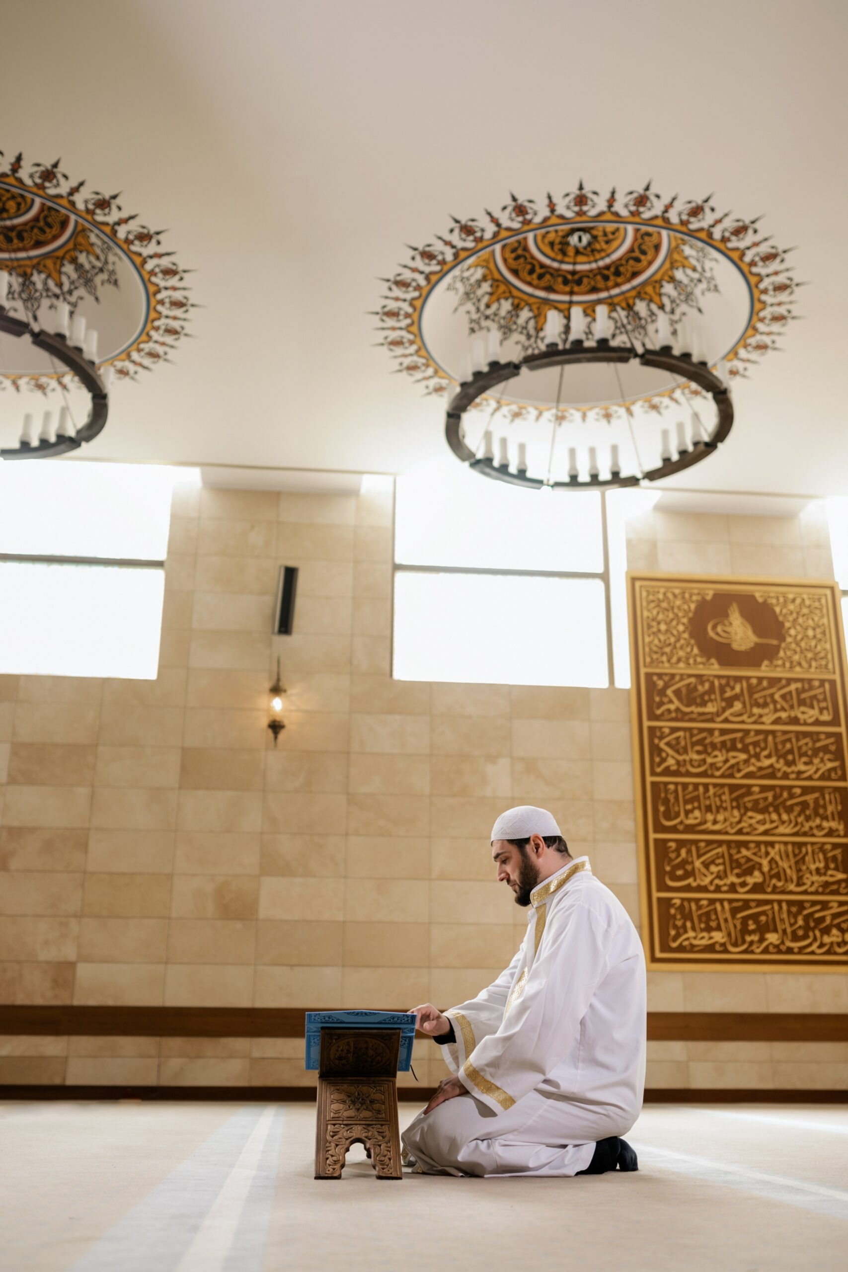 Acquire the proper knowledge to perform Hajj. (Photo: Pexels/Alena Darmel)