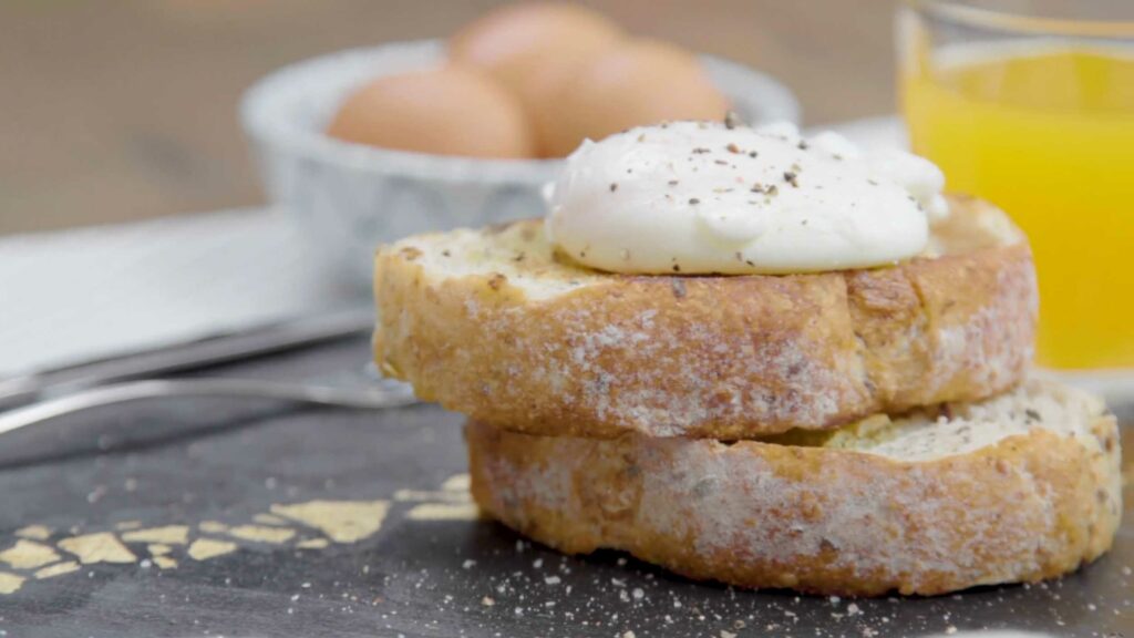 SimpleSahur EP14 PoachedEggsToast 30 Super Simple & Healthy Sahur Ideas For Ramadan 2024