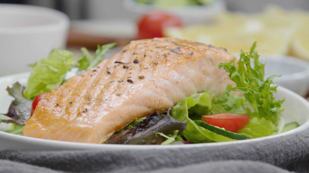 SimpleSahur EP16 SalmonAvocadoSalad 30 Super Simple & Healthy Sahur Ideas For Ramadan 2024