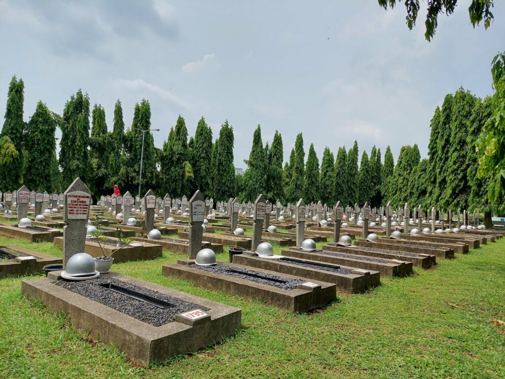 Taman Makam Pahlawan Kalibata_Hessy Trishandiani