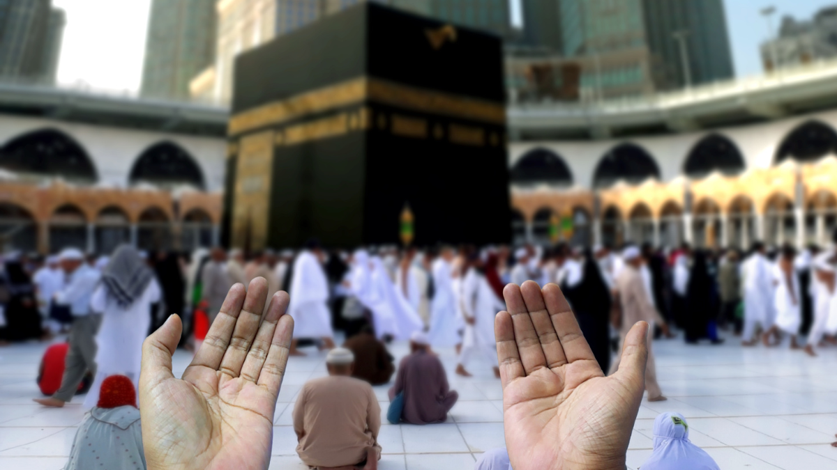 From USA to Mecca and Medina: A Father's Umrah Experience 1 From USA to Mecca and Medina: A Father's Umrah Experience