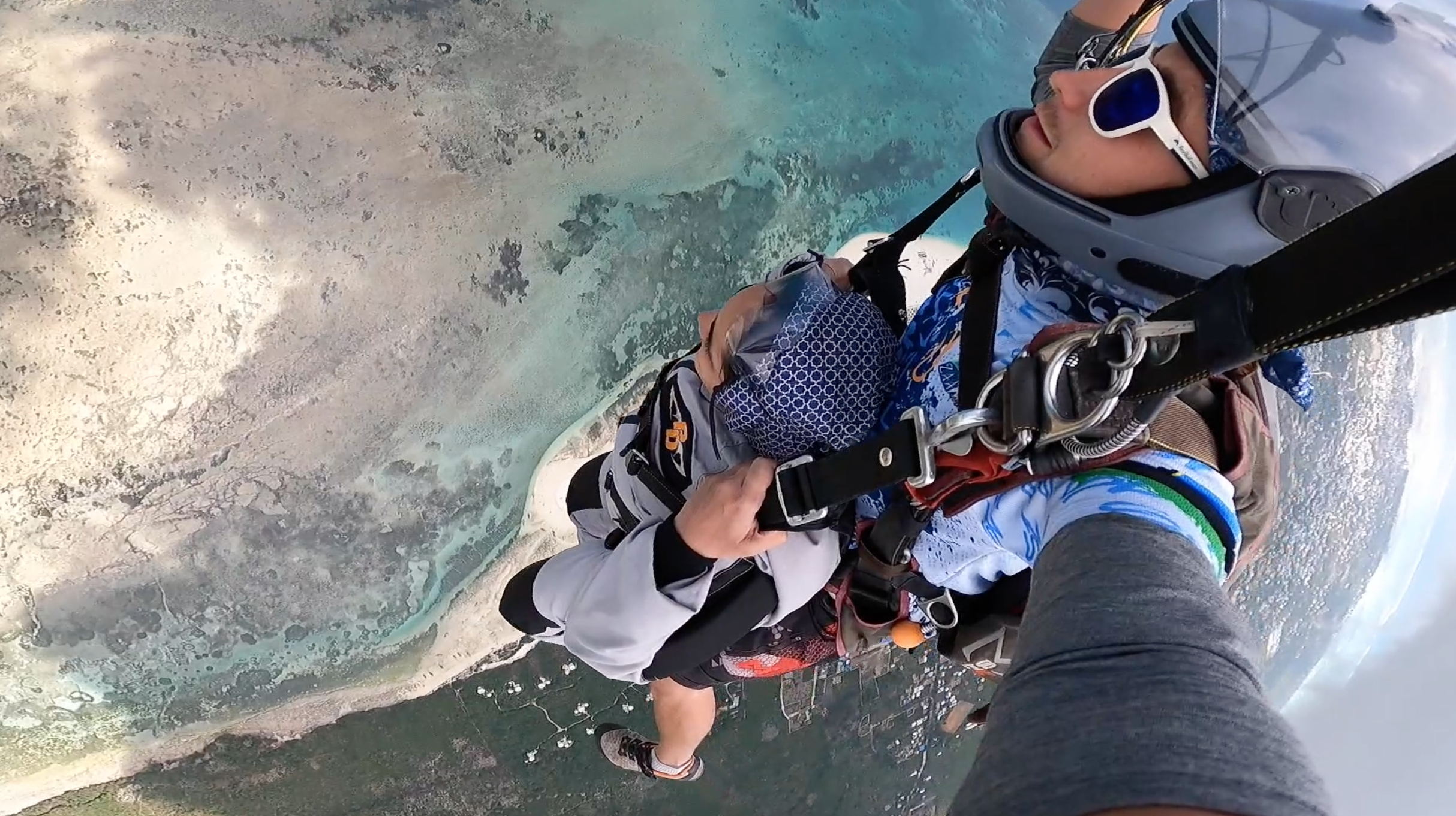 extreme sport, muslim woman skydive, Skydive, zanzibar, archipelago, 